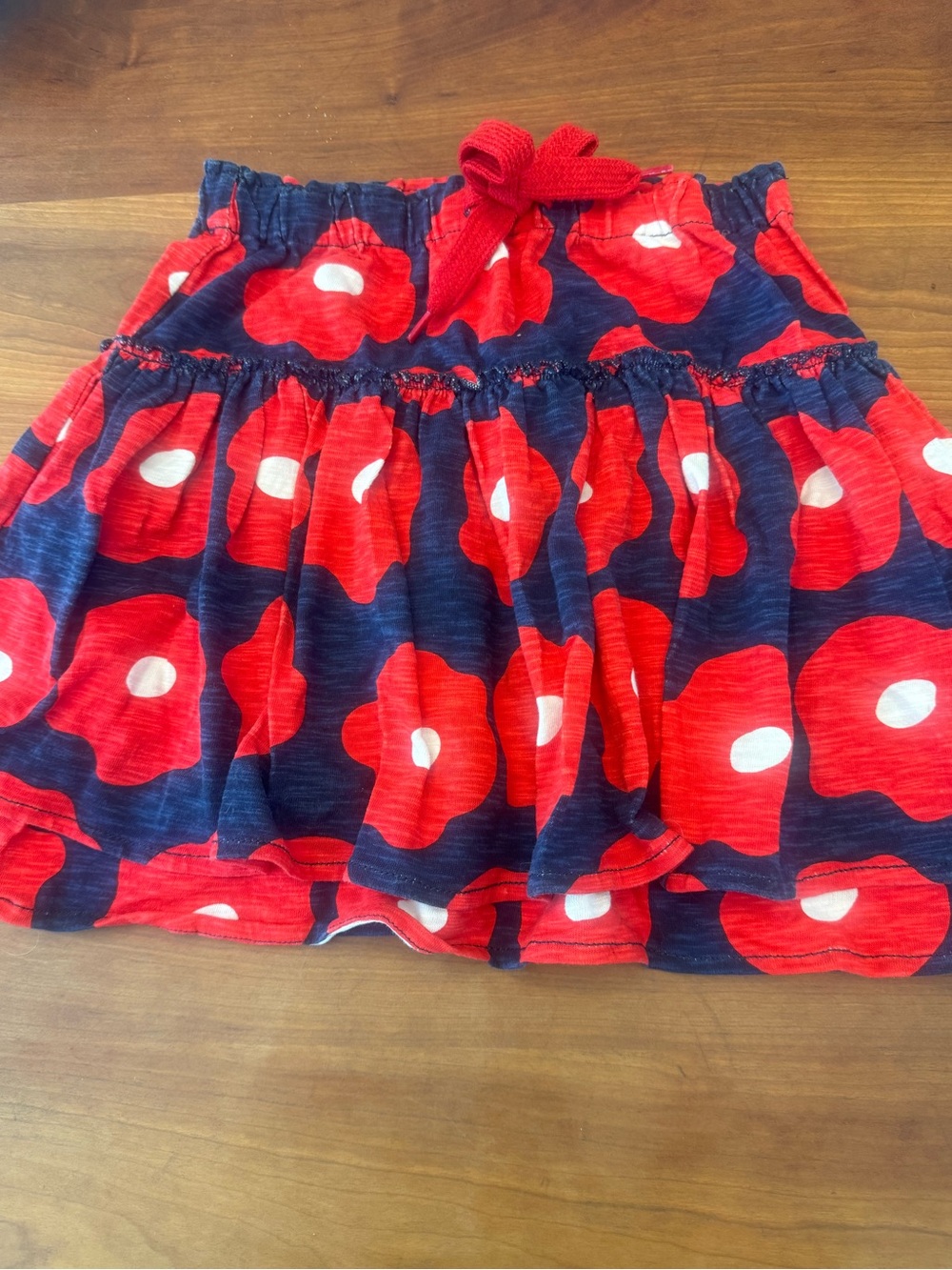 MORGAN & MILO Girls Floral Tiered Skirt in Red and Navy Size 8 EUC